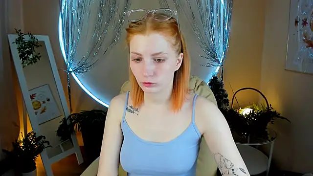 Mira  Blush online show from December 8, 8:36 pm