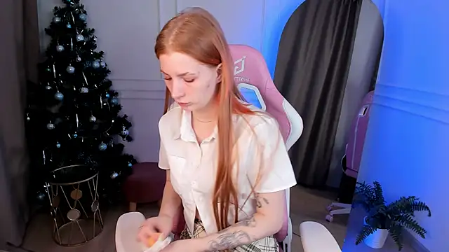 Mira  Blush online show from December 15, 1:43 pm