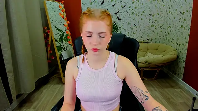 Snapshot of Mira__Blush chatting on November 4, 8:41 pm Mira Blush online show from November 4, 8:41 pm