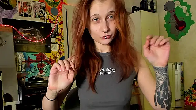 Snapshot of Sunny_Mouse_ chatting on February 19, 5:31 pm Sunny Mouse online show from February 19, 5:31 pm