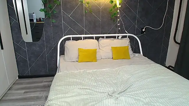 KathrineBerry online show from June 29, 11:54 am