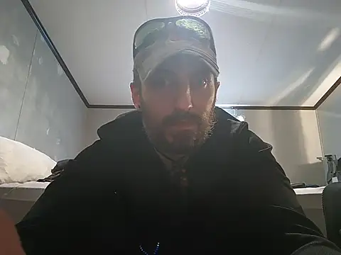 Bi curious86 online show from November 8, 6:51 pm