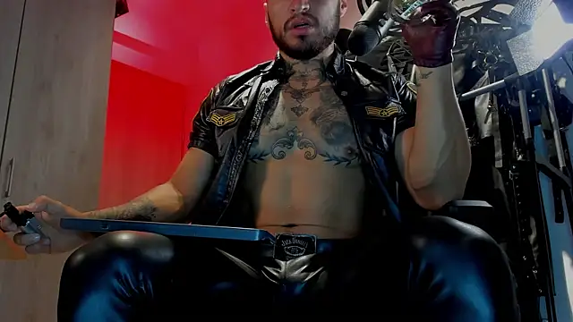 billyMayer  online show from December 3, 11:11 am
