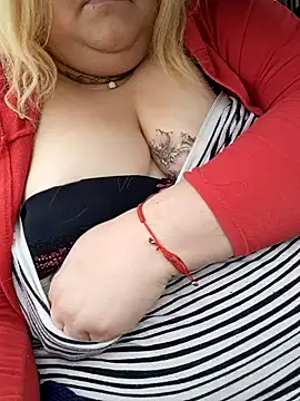 ducicsajsziii online show from December 13, 10:30 am