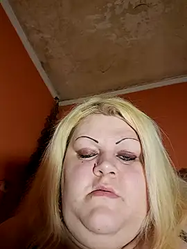 ducicsajsziii online show from January 9, 6:36 pm