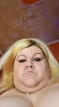 ducicsajsziii online show from February 19, 12:22 pm