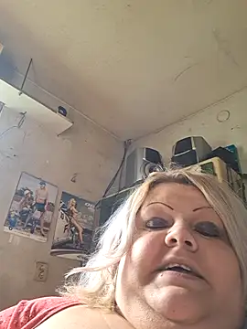 ducicsajsziii online show from September 22, 10:06 am