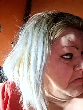 ducicsajsziii online show from January 19, 6:39 am