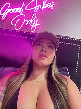 sexyyykloee online show from June 20, 4:59 am