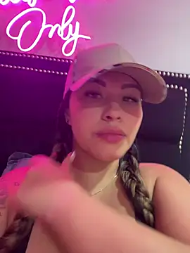 sexyyykloee online show from June 25, 3:50 am