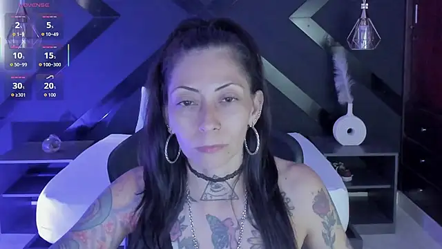 Snapshot of dark_gotica chatting on March 5, 7:10 pm dark gotica online show from March 5, 7:10 pm