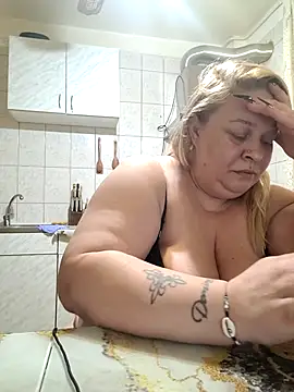 AriannaMilf online show from November 7, 9:37 pm