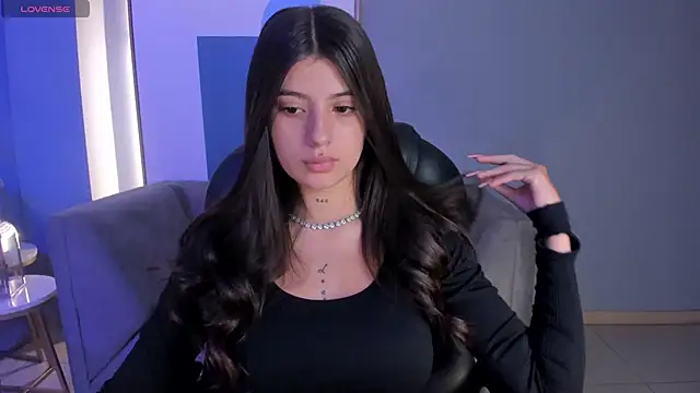 AlessiaCorleone  online show from December 8, 6:28 pm