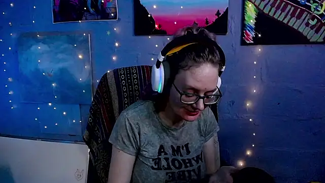 Snapshot of FunAfterDark chatting on December 31, 12:36 pm FunAfterDark online show from December 31, 12:36 pm