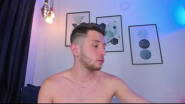 Juan Castano online show from January 3, 9:57 pm