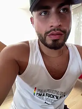 Juan Castano online show from January 28, 7:21 pm