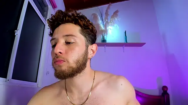 Juan Castano online show from November 18, 7:02 am