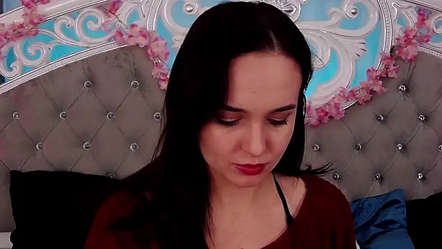 Snapshot of MeIisaLove chatting on February 15, 6:04 pm MeIisaLove online show from February 15, 6:04 pm