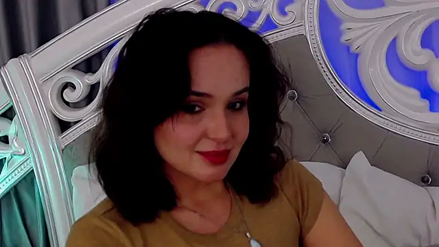 Snapshot of MeIisaLove chatting on March 14, 6:35 pm MeIisaLove online show from March 14, 6:35 pm