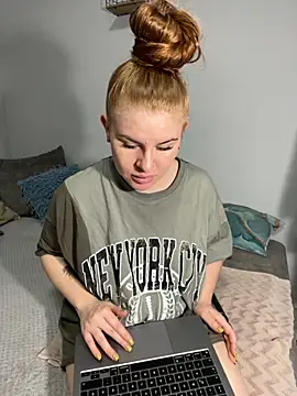 alexababy online show from October 16, 6:36 am