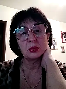 AlbinaXPretty online show from December 4, 7:01 pm