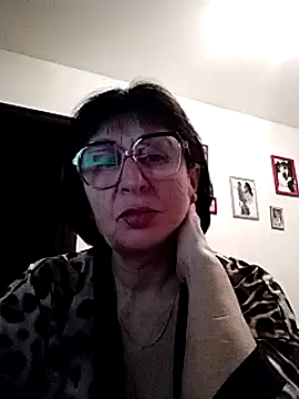 AlbinaXPretty online show from December 6, 2:17 pm
