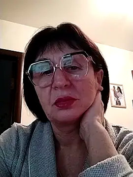 AlbinaXPretty online show from December 8, 6:22 am
