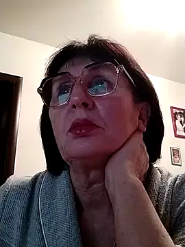 AlbinaXPretty online show from December 11, 5:59 pm