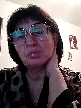 AlbinaXPretty online show from December 15, 2:27 pm