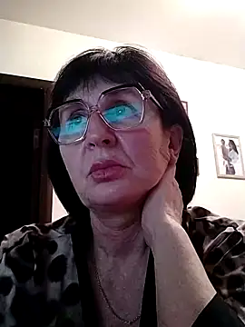 AlbinaXPretty online show from December 22, 7:31 pm