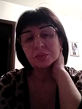 AlbinaXPretty online show from December 23, 5:06 am