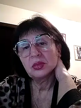 AlbinaXPretty online show from December 27, 9:22 pm