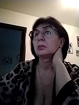 AlbinaXPretty online show from December 30, 6:31 am