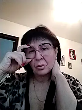 AlbinaXPretty online show from December 30, 10:53 am