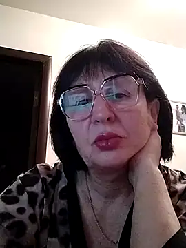 AlbinaXPretty online show from January 3, 8:11 pm