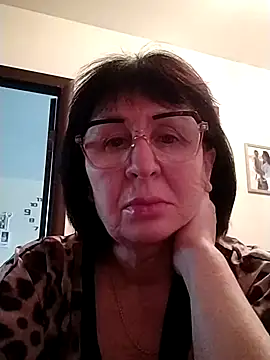 AlbinaXPretty online show from January 12, 8:25 am