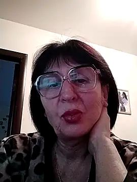 AlbinaXPretty online show from January 12, 1:48 pm