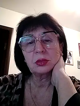 AlbinaXPretty online show from January 13, 9:09 pm