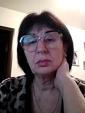 AlbinaXPretty online show from January 14, 5:19 am
