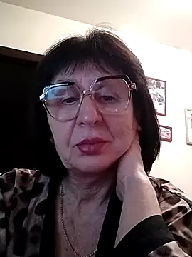 AlbinaXPretty online show from January 24, 9:26 pm