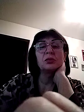 AlbinaXPretty online show from January 27, 9:33 pm