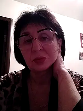 AlbinaXPretty online show from February 2, 7:04 pm