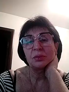 AlbinaXPretty online show from February 4, 8:06 pm