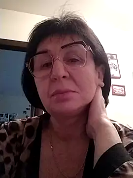 AlbinaXPretty online show from February 8, 6:54 am