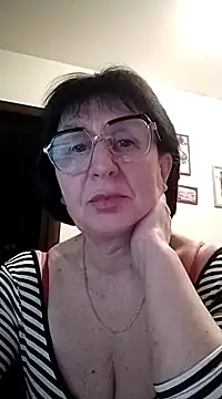 AlbinaXPretty online show from February 10, 8:10 pm