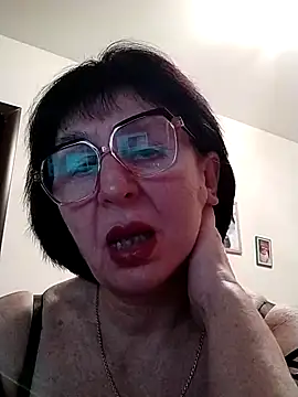 AlbinaXPretty online show from February 20, 7:30 pm