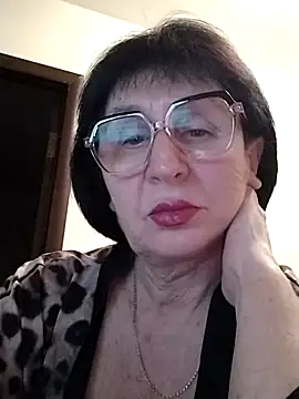 AlbinaXPretty online show from February 25, 8:41 pm