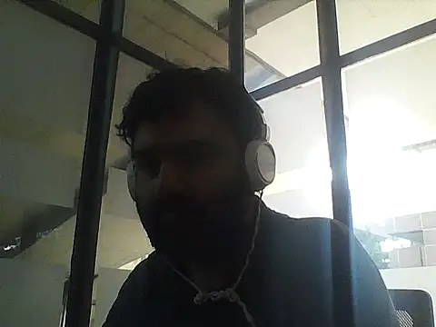 JohnBond009 online show from July 14, 6:40 am