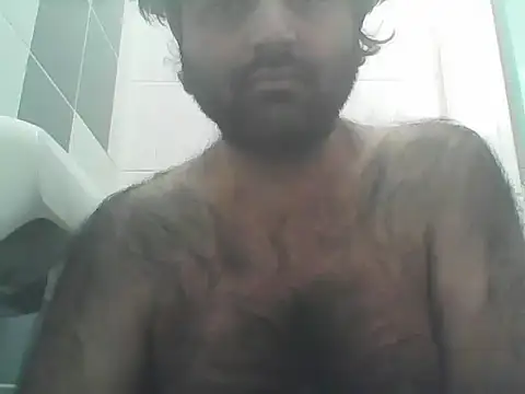 JohnBond009 online show from August 5, 6:11 pm