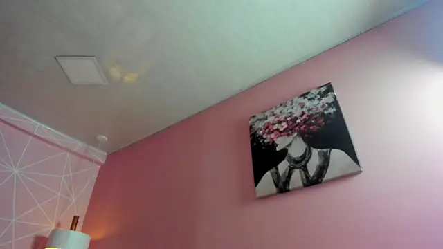 dolly zoe online show from December 19, 5:47 am